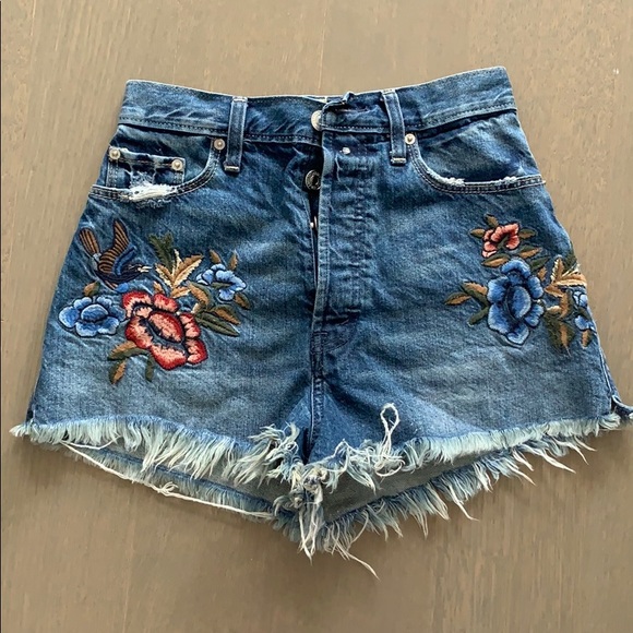 Abercrombie & Fitch Floral Embroided Shorts
